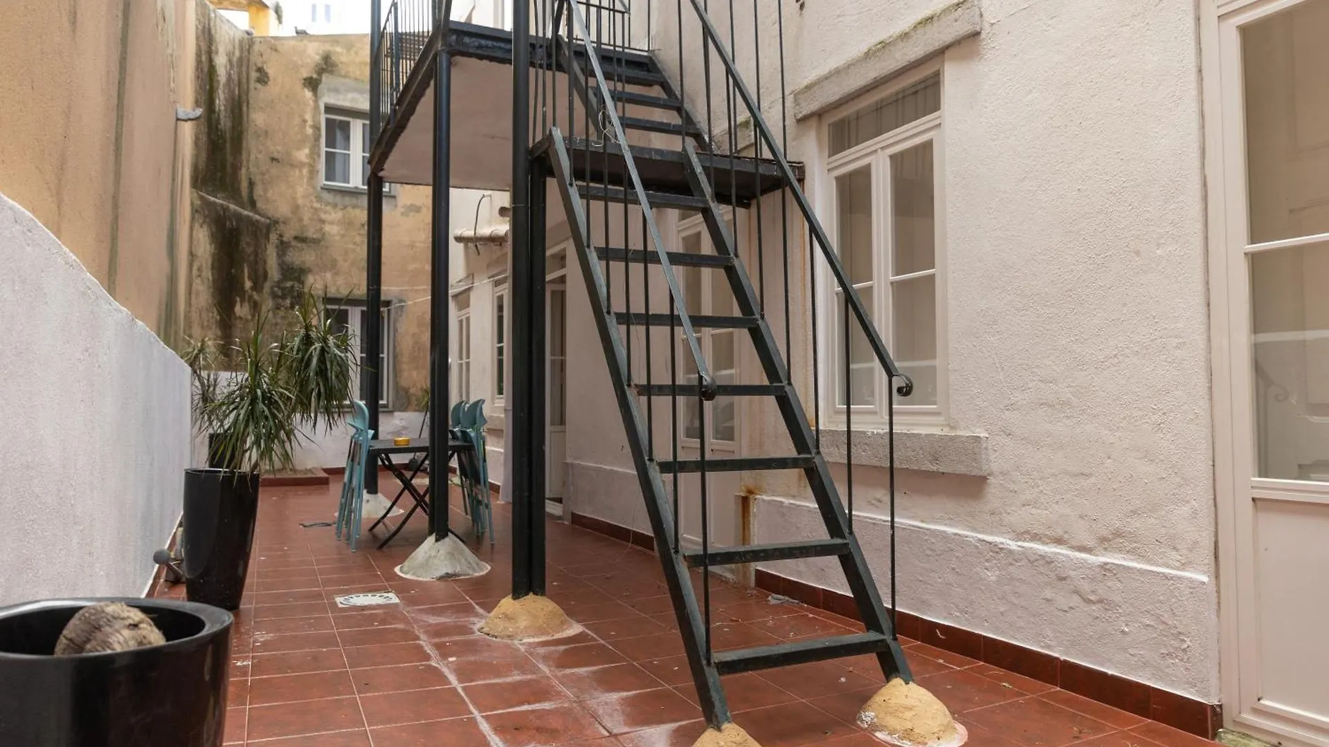 Garden Apartment Lisbon 0*,  Portugal