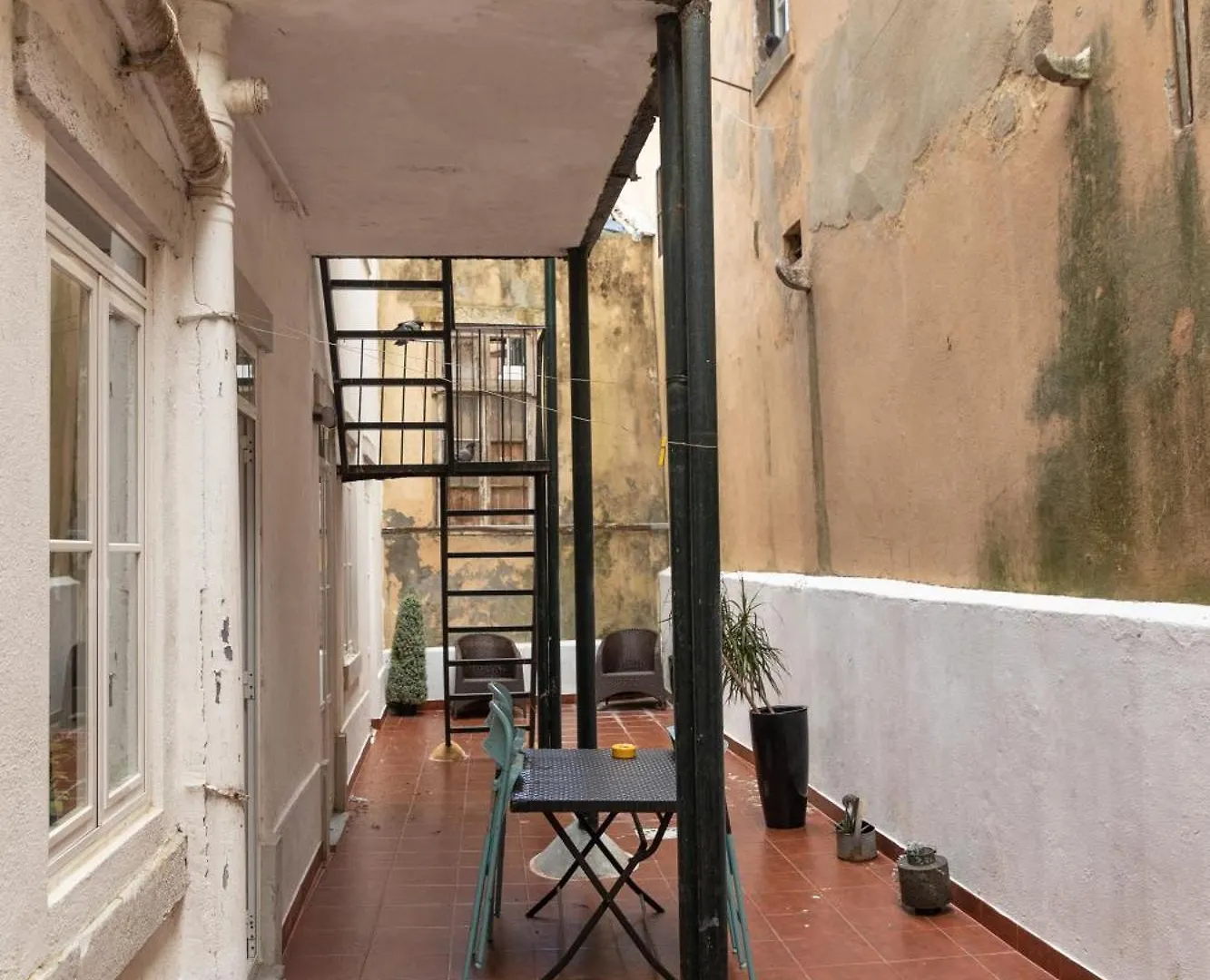 Garden Apartment Lisbon